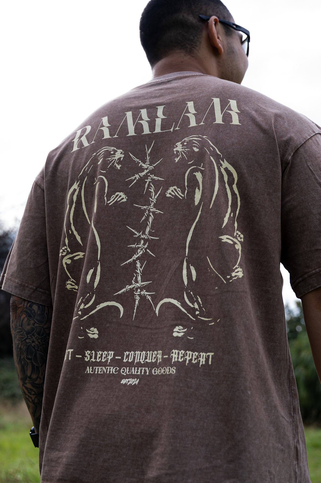 Polera oversize PANTHERS