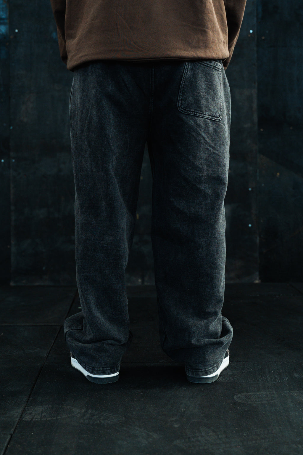 Pantalón buzo baggy fit acidwash