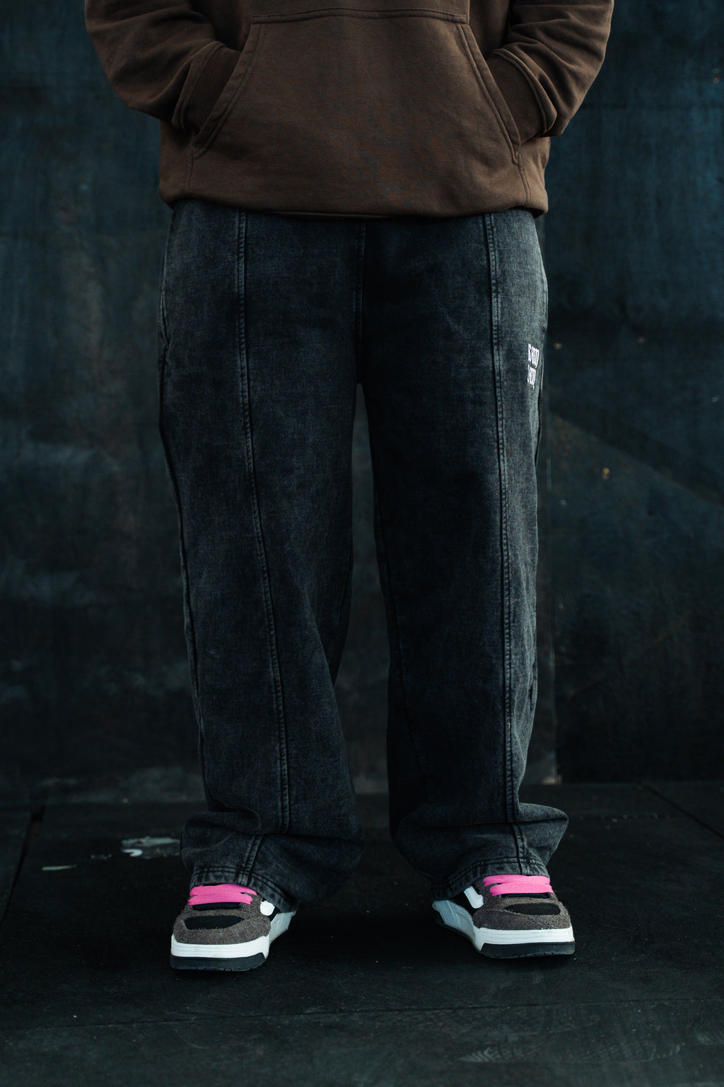 Pantalón buzo baggy fit acidwash