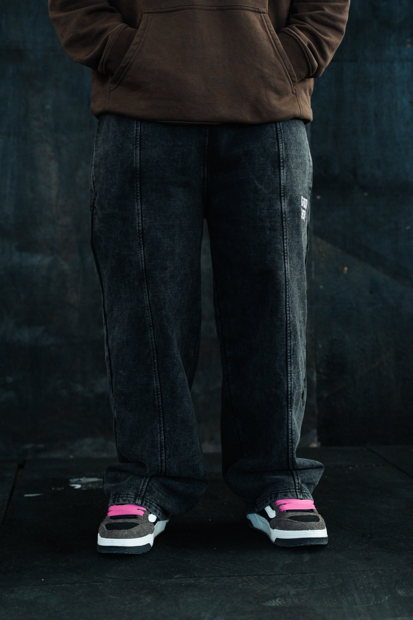 Pantalón buzo baggy fit acidwash