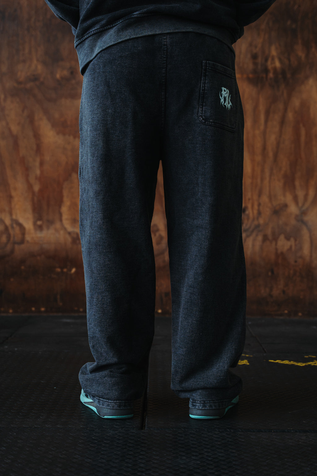 Pantalón buzo baggy fit RL