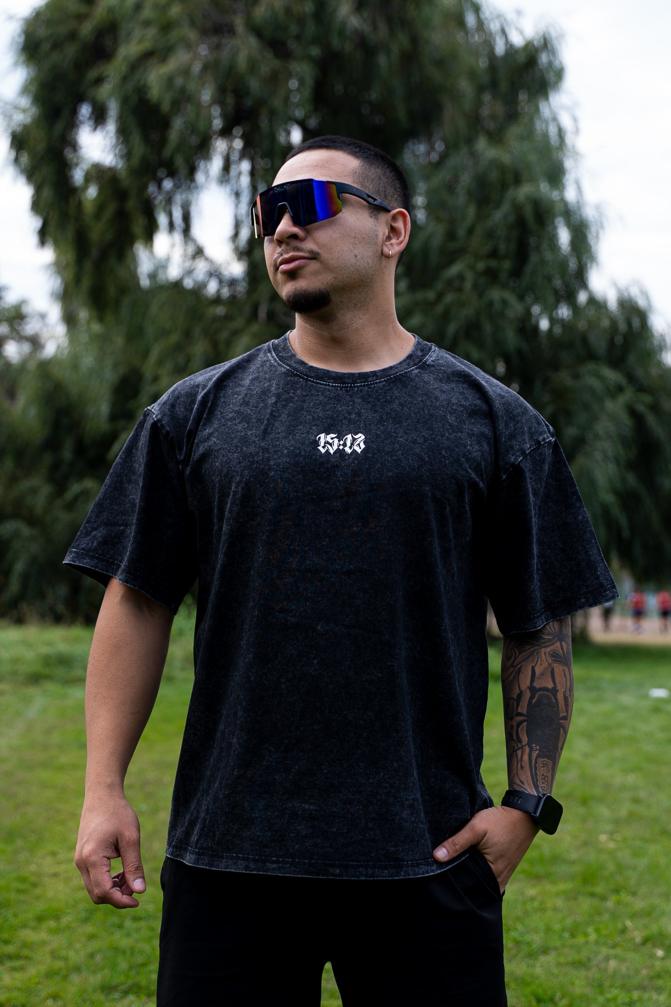 Polera oversize Black RAW