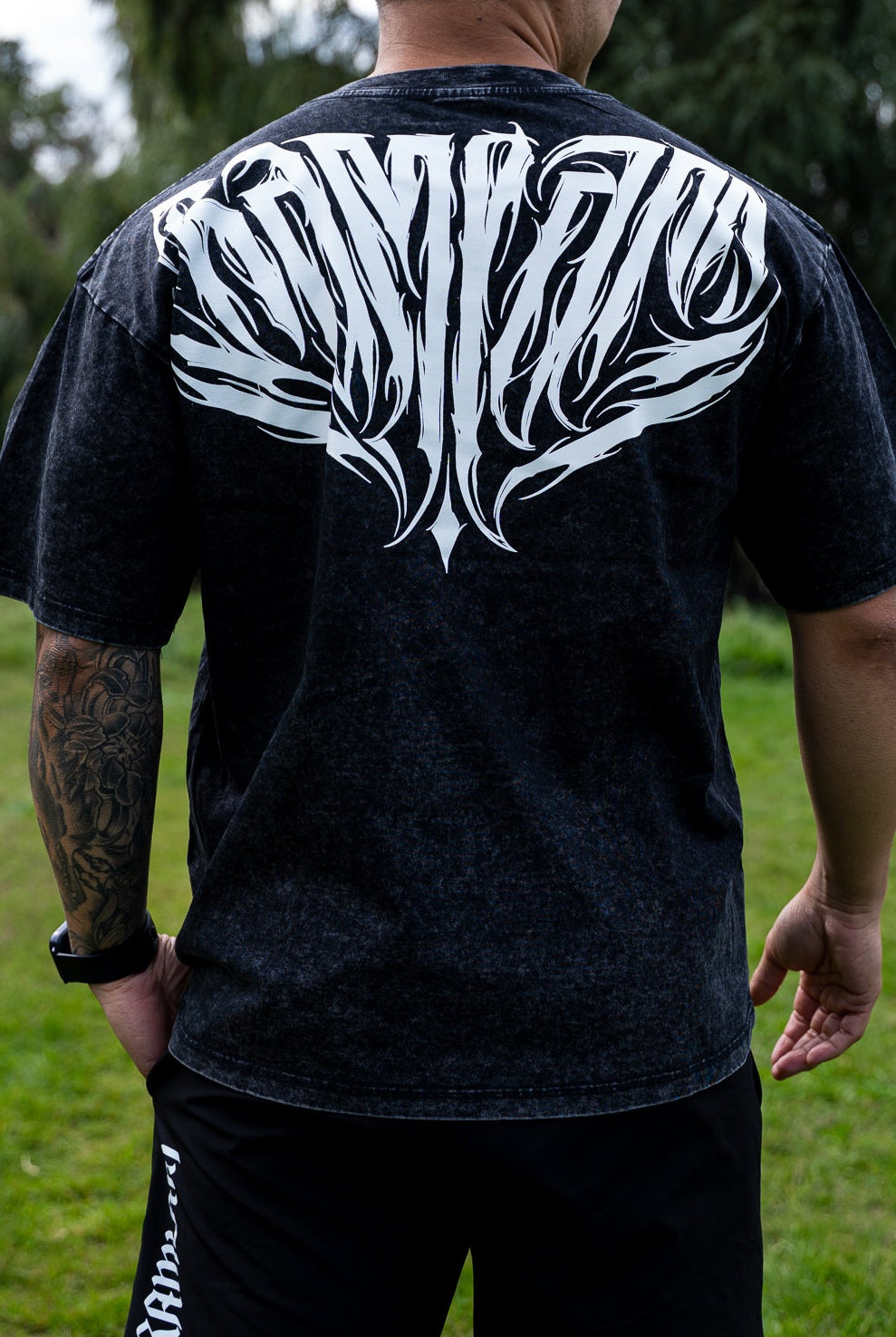 Polera oversize Black RAW
